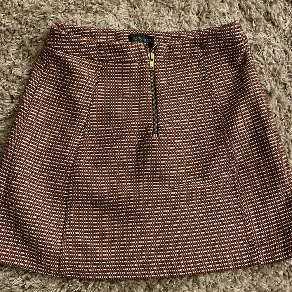 Topshop skirt. Size 4. Excellent condition.